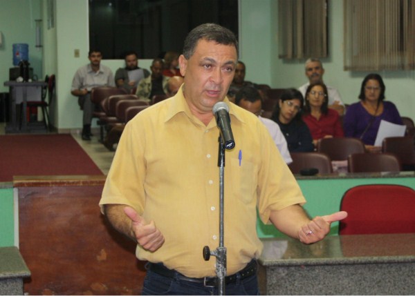 Moção de aplauso homenageia alunos de Várzea Paulista;