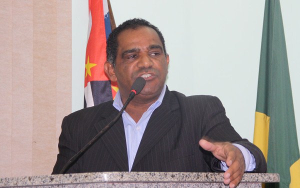 Asfalto e melhorias no trânsito estão na pauta da Câmara