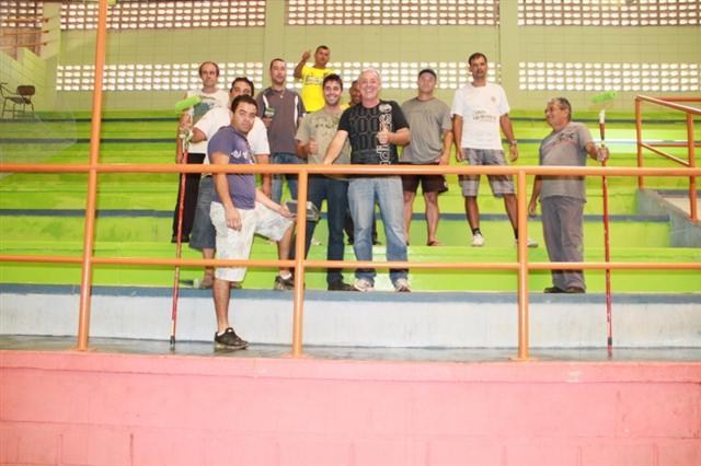 Ivan Sada visita obras do Ginásio da Vila Popular