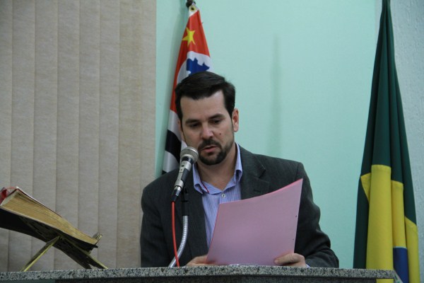 Bancada do PT pede atenção da DER na marginal