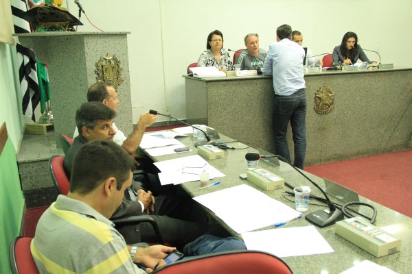 Câmara aprova projetos de cessão de servidores.