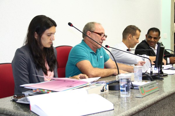 Vereadores questionam aprovação de novos loteamentos