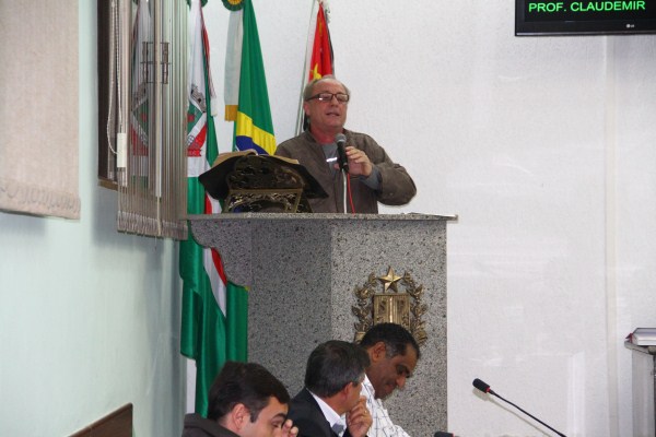 Ivan quer enxugamento da administração municipal