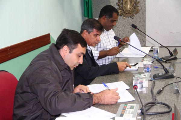 Vereadores debatem 18 meses da administração varzina