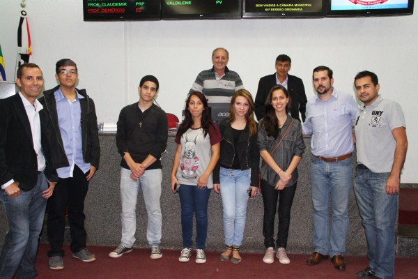 Sessão tem projeto aprovado e visita de alunos