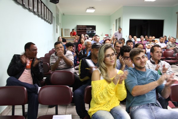 Moradores do Parque Guarani comemoram aprovação de lei
