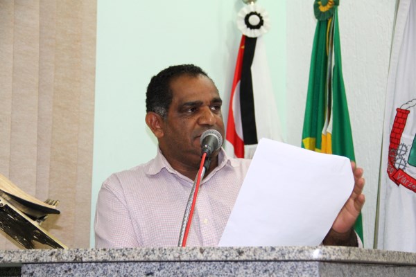 Ramiro parabeniza professores e conquista de ambulância UTI