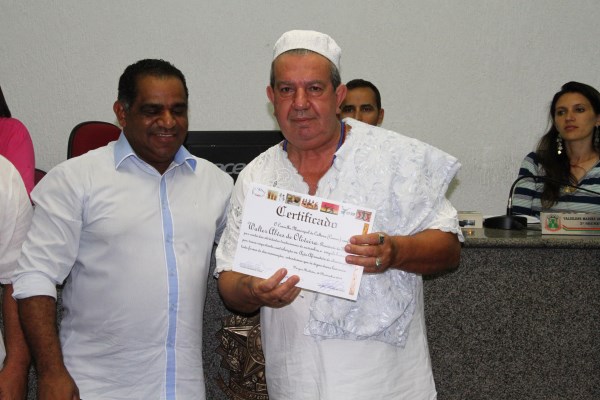 Câmara presta homenagens a personalidade