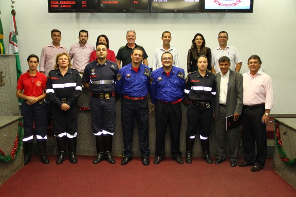 Vereadores aprovam Lei que reconhece Bombeiros Civis