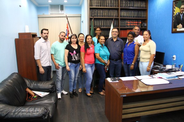 Mauro recebe equipe do Programa Mais Médicos