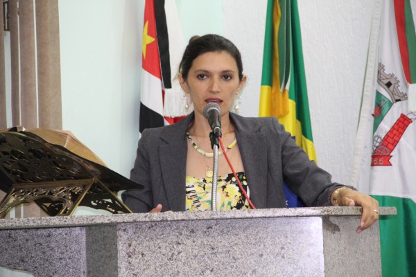 Demércio acusa, Valdilene defende Juvenal