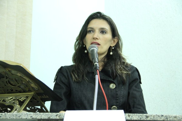 Valdilene registra trabalho em inúmeras frentes