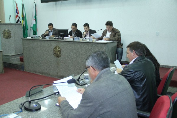 Em sessão extraordinária, LDO 2016 é aprovada