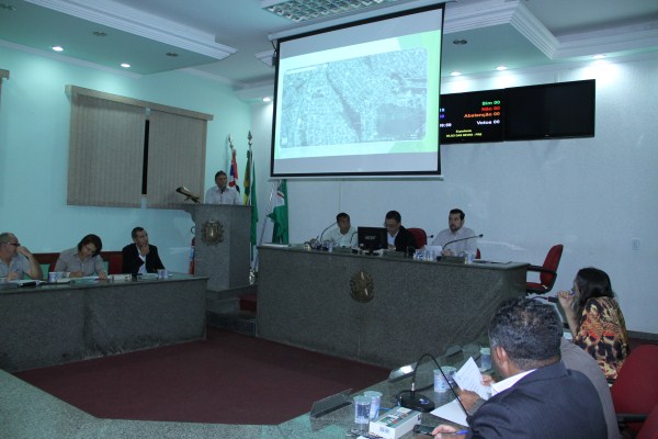 Silso relata manutenção em diversos bairros