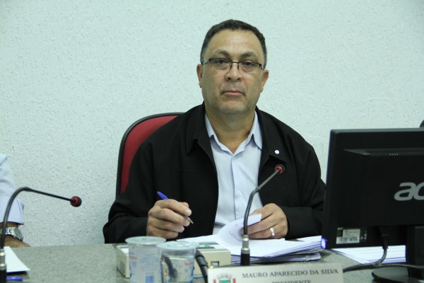 Mauro afirma ter seguido o trâmite necessário