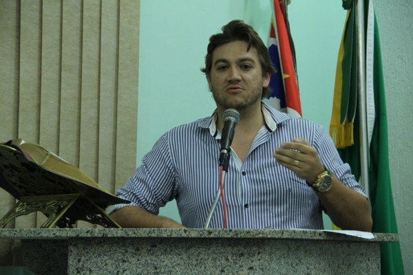 Supervisor explica sobre obras do Bertioga