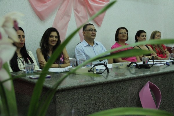 Evento na Câmara marca 'Outubro Rosa'