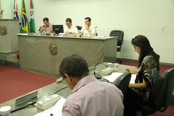 Com pauta tranquila, Câmara aprova dois Requerimentos