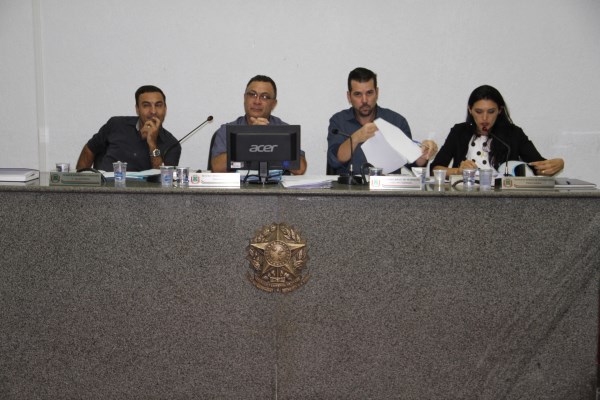 Câmara aprova 2 Projetos de Lei