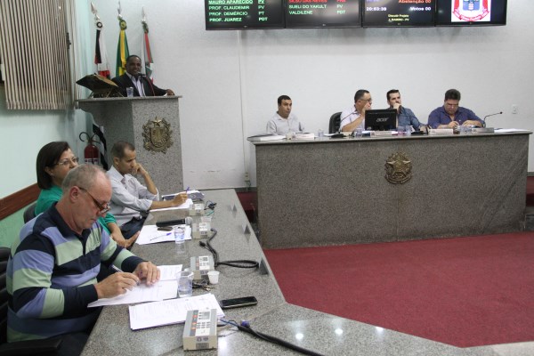 TCE dá parecer prévio desfavorável às contas da Prefeitura de 2012