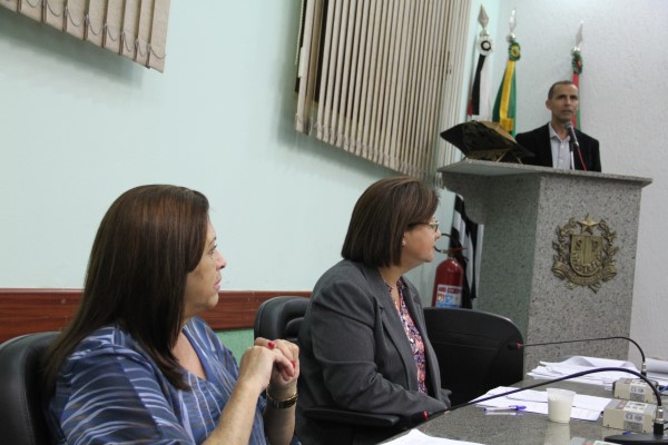 Vereadores aprovam PLs e Requerimento