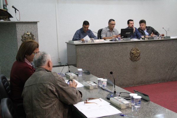 Sessão da Câmara fica adiada para 18 de outubro