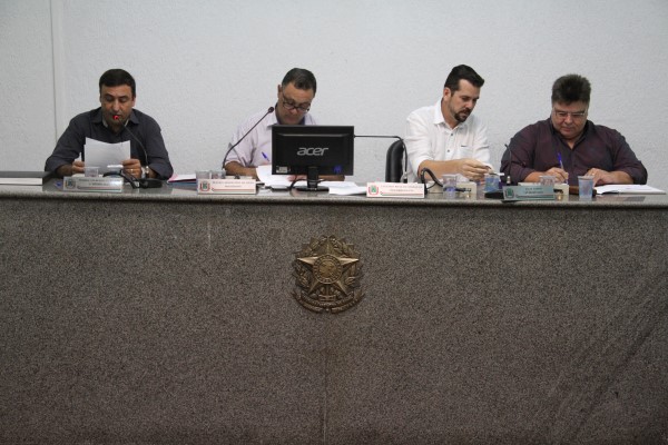 Câmara aprova 2 Projetos de Lei