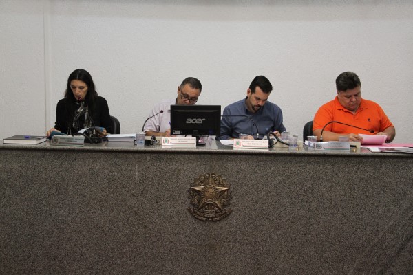 Legislativo termina com aprovação de 3 Projetos e uma Moção