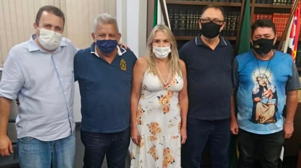 Ex-deputada Monica Becker prestigia Câmara de Várzea Paulista e conhece a nova gestão da Presidência