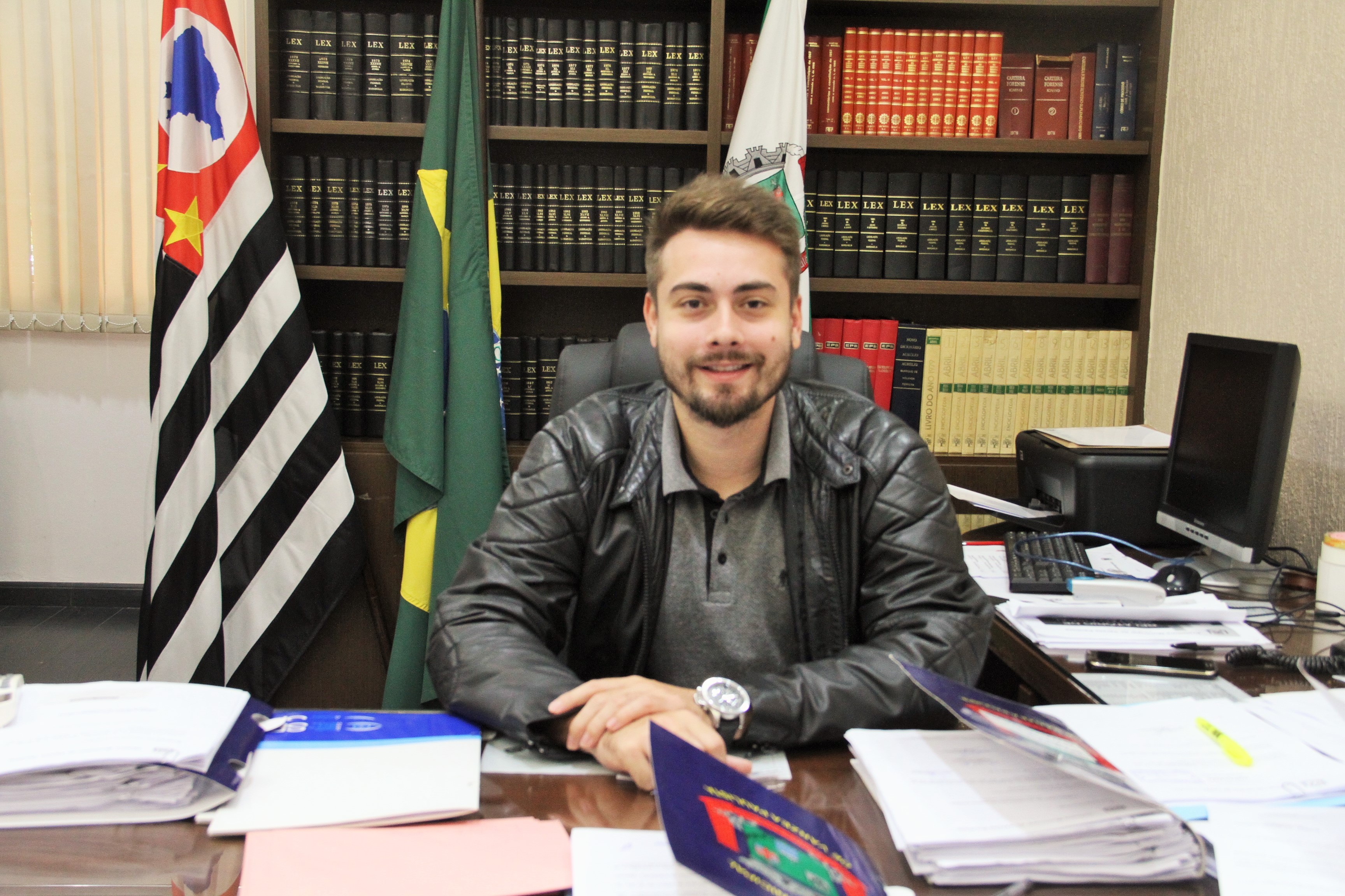 Câmara realiza sessão extraordinária