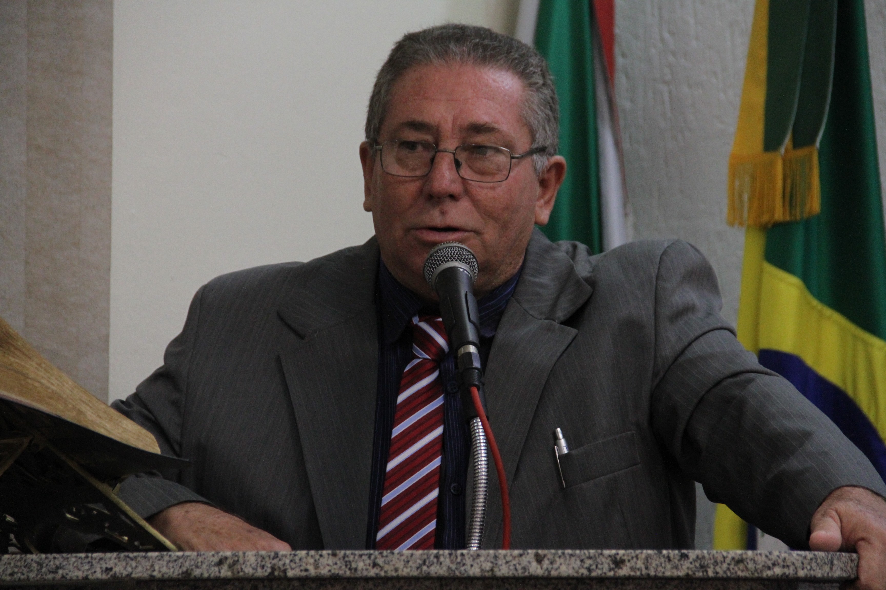 Osmar do Mirante explica sobre remédios em falta