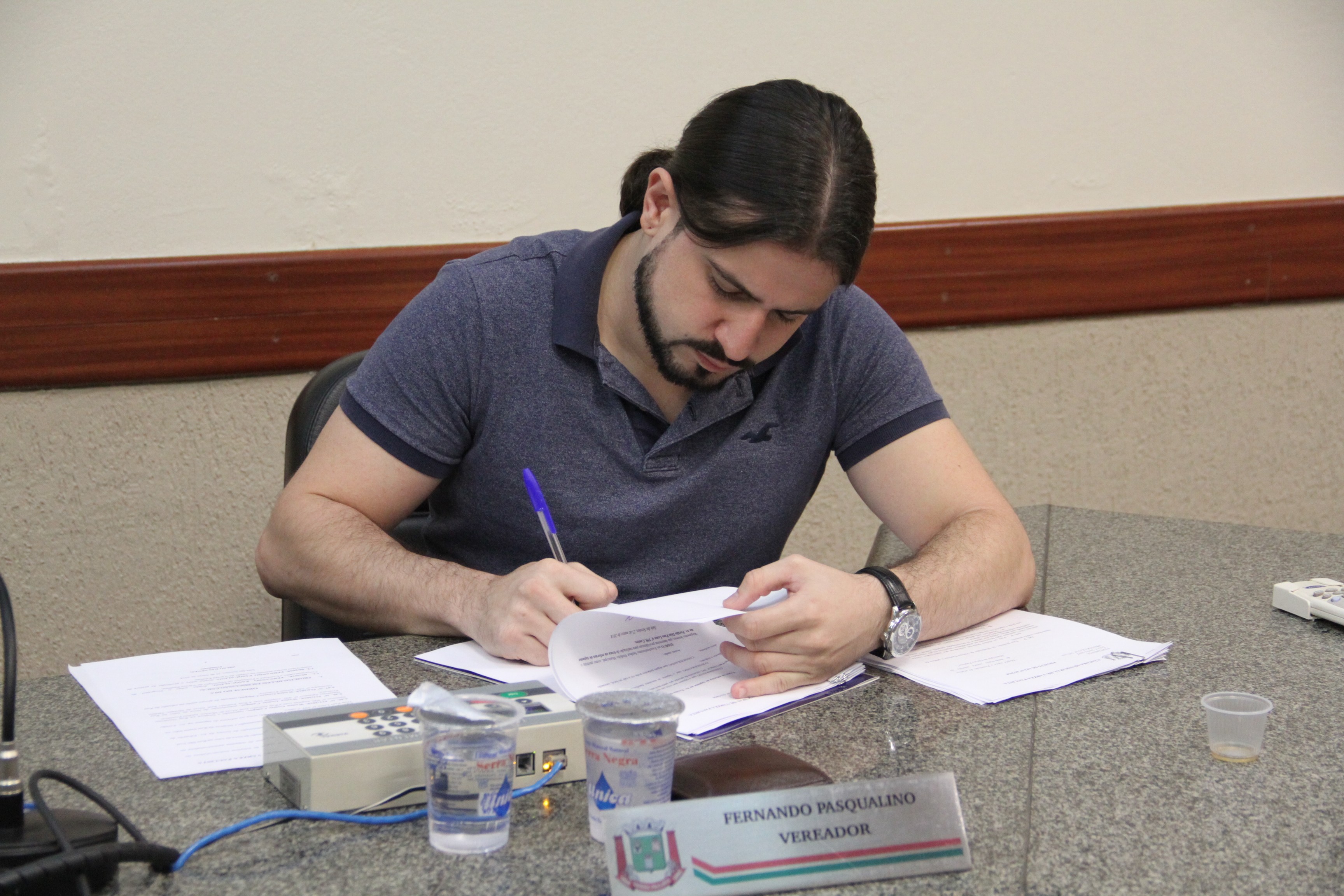 Pasqualino apoia requerimentos sobre cemitério e Cemara