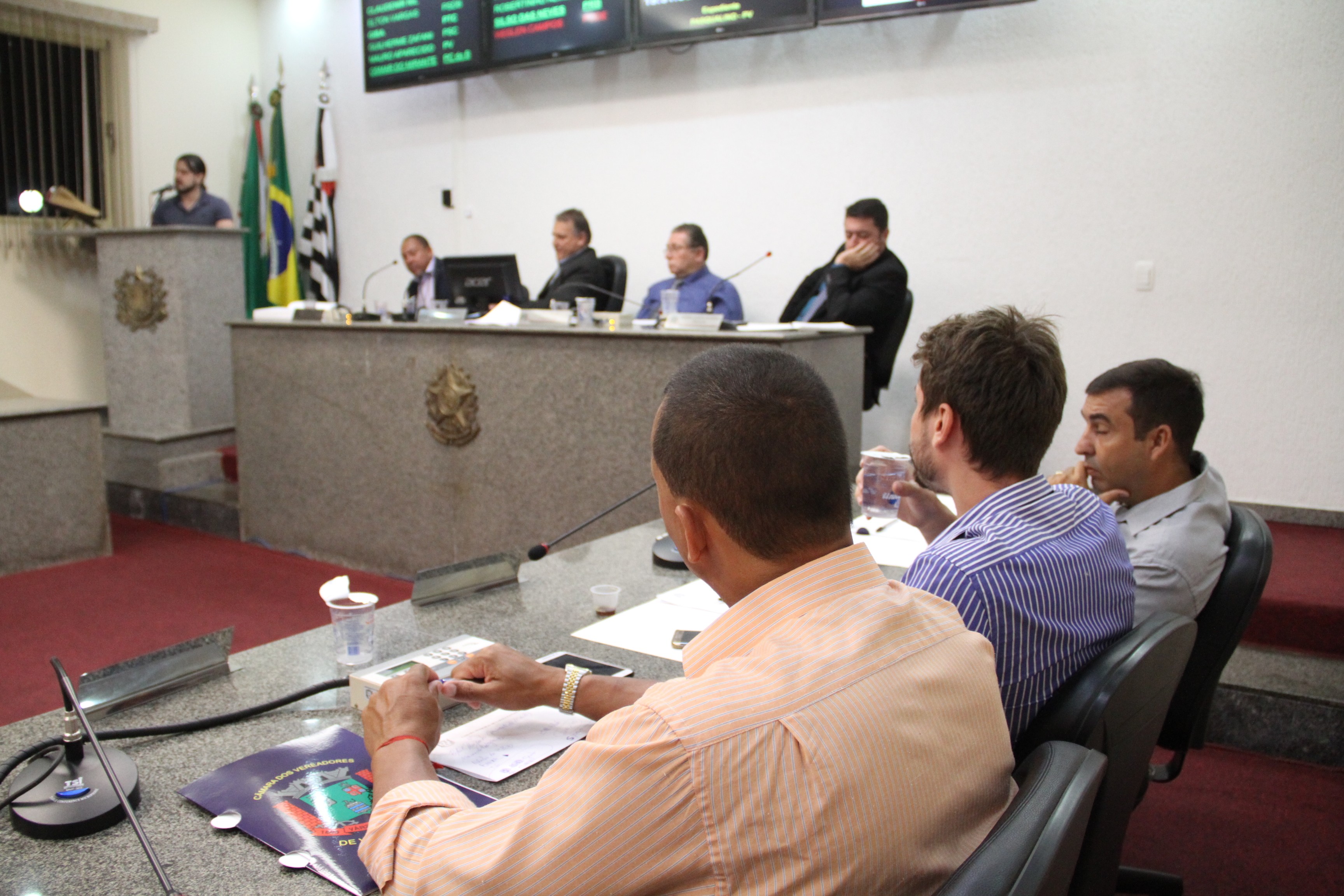 Osmar apoia requerimentos a serem votados