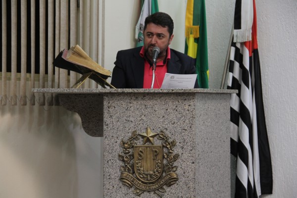 Giba convida para Natal Iluminado