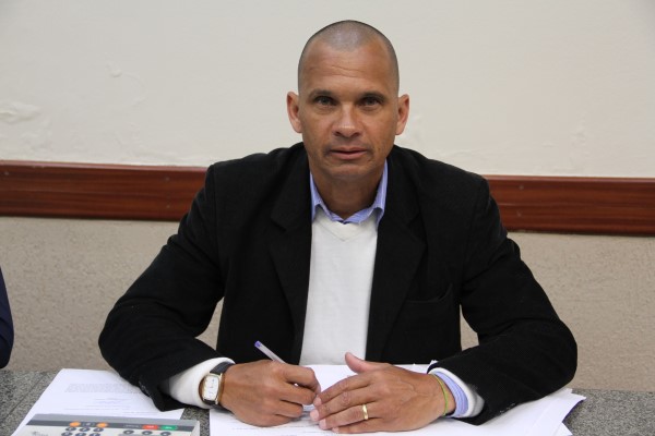 Rotatória do bairro Jardim Felicidade tem novo nome