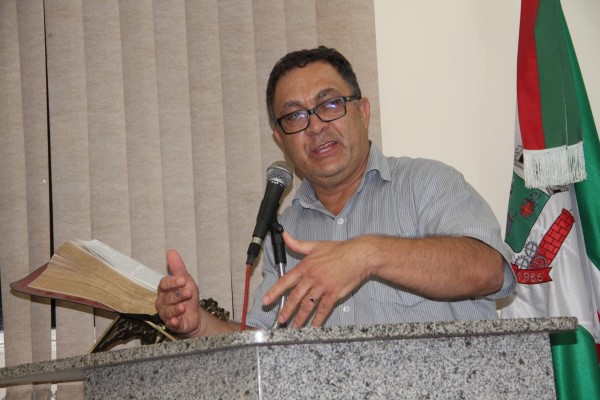 Mauro mostra preocupação com obras na Ponte Seca