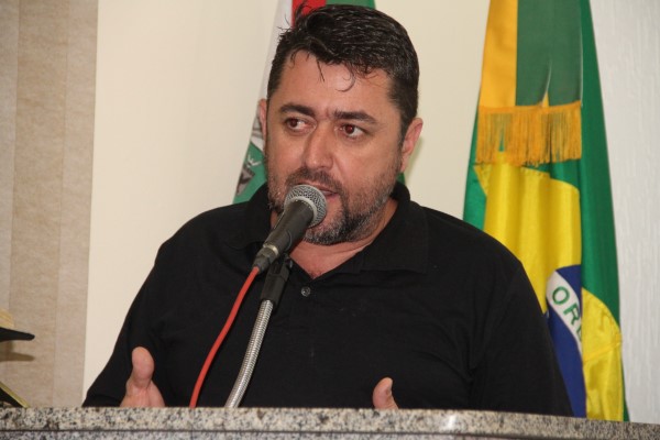 Giba pede apoio para ‘lei da anistia’