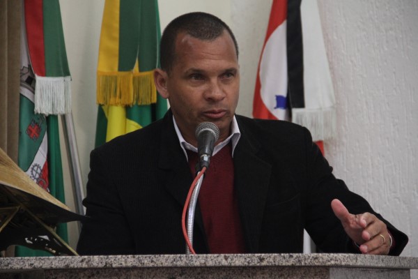 Projeto de Robertinho institui Junho Vermelho