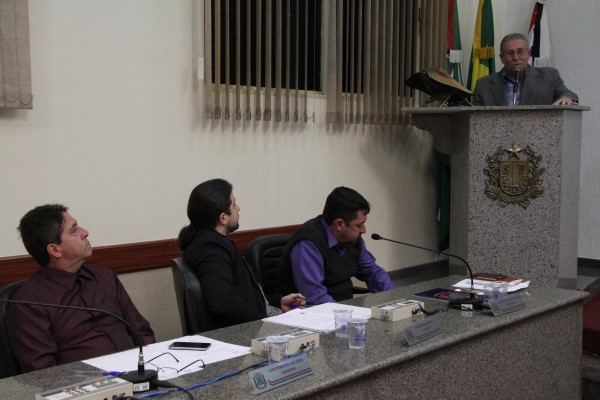 Sessão teve cinco moções aprovadas