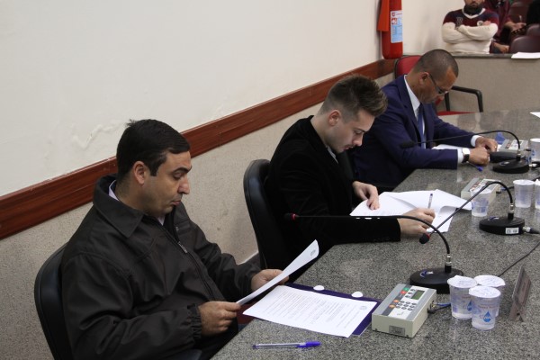 Vereadores aprovam parecer do TCE