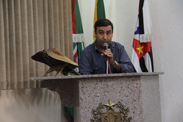 Professor Juarez fala sobre problemas na saúde varzina