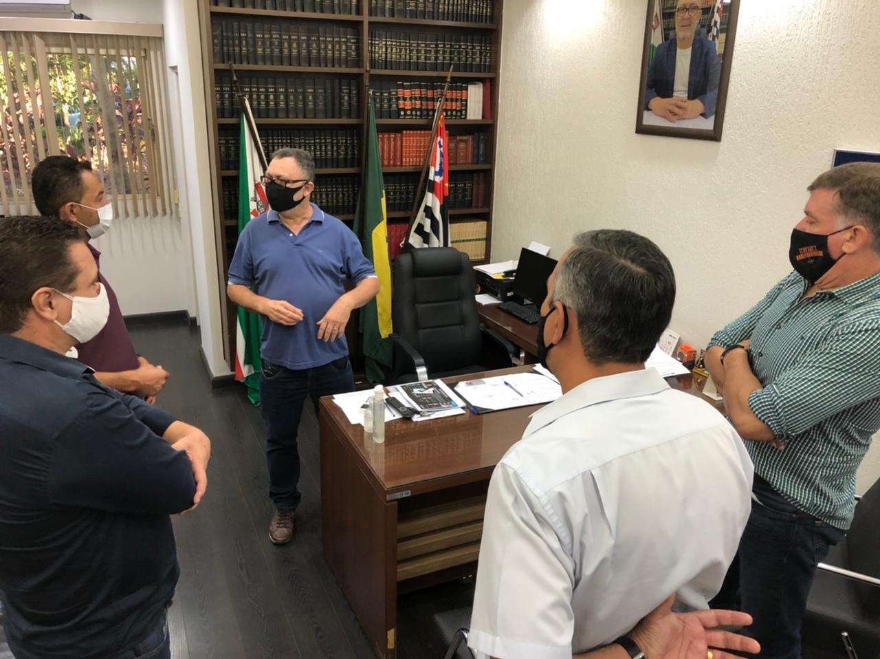 Vereador Mauro Aparecido recebe legislativo de Louveira e anuncia implantação de novas tecnologias para melhorar trabalho da Câmara de Várzea Paulista