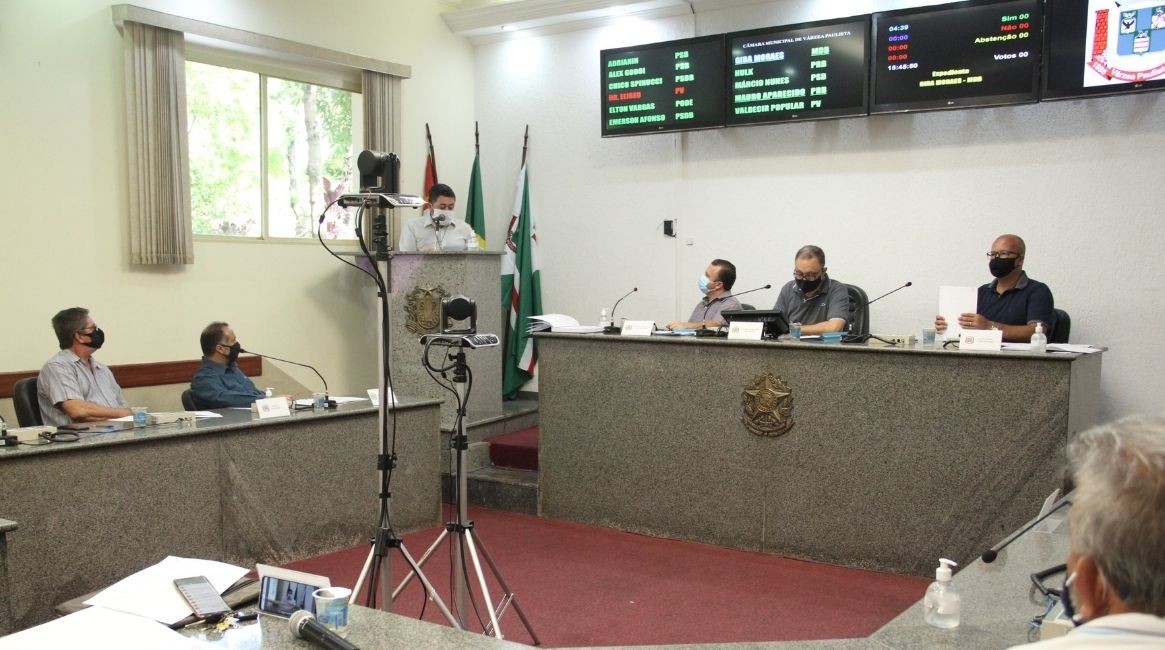 Vereadores aprovam mudança no Regimento Interno da Câmara, que altera horário das sessões