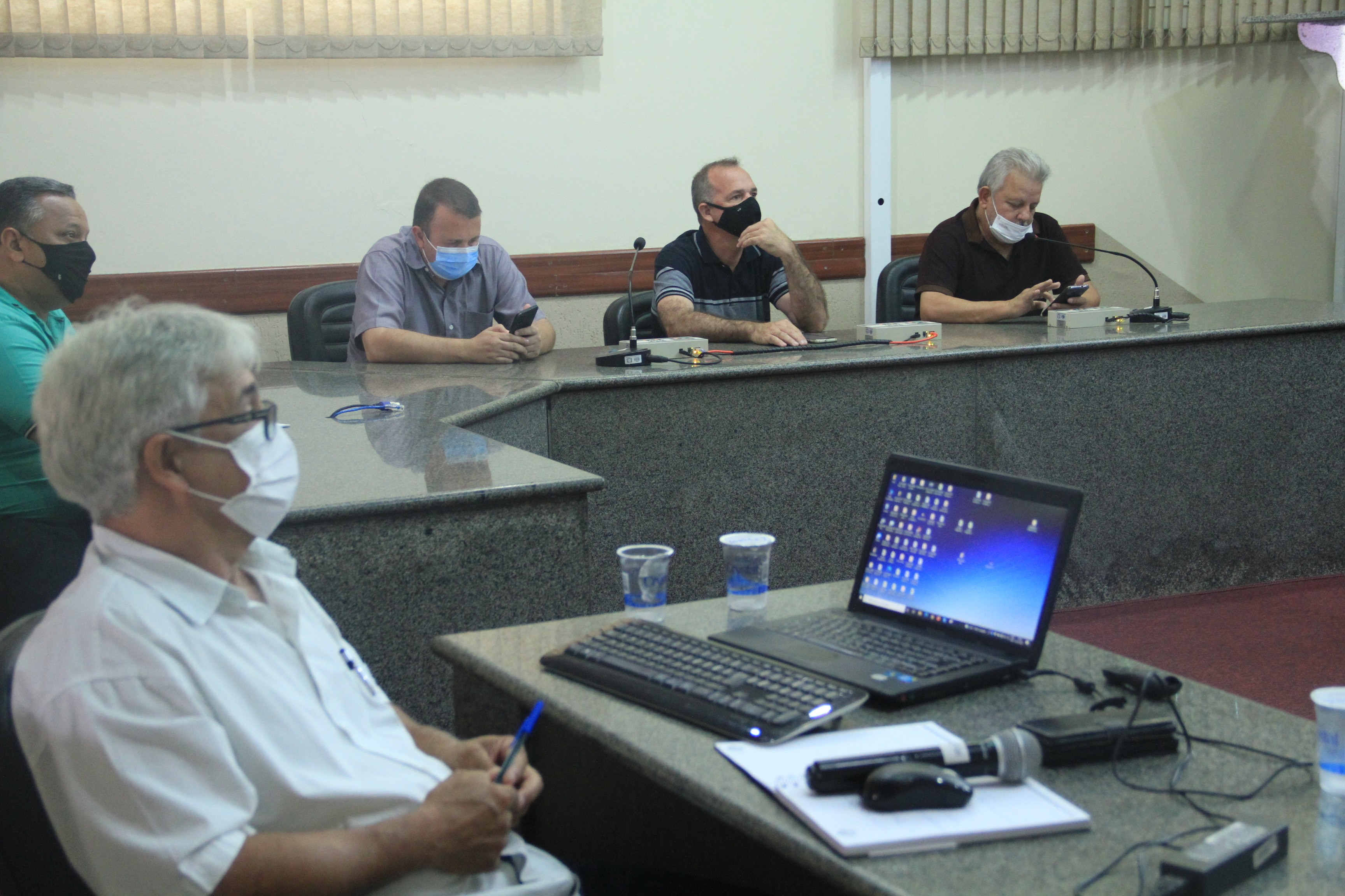 Vereadores de Várzea Paulista se reúnem com representantes do meio ambiente