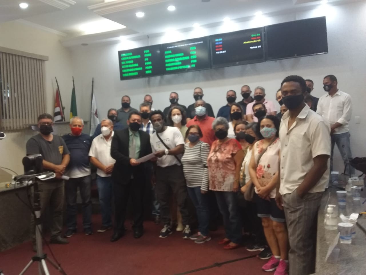 Câmara concede título à Associação Cultural Expressão Brasil