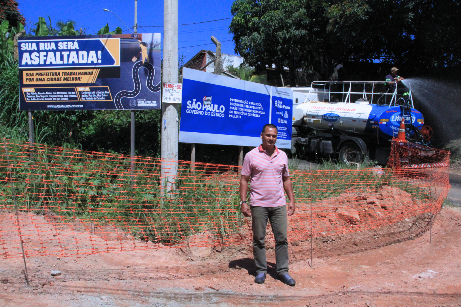 Vereador Robertinho de Almeida visita obras do Jardim Gauchinha