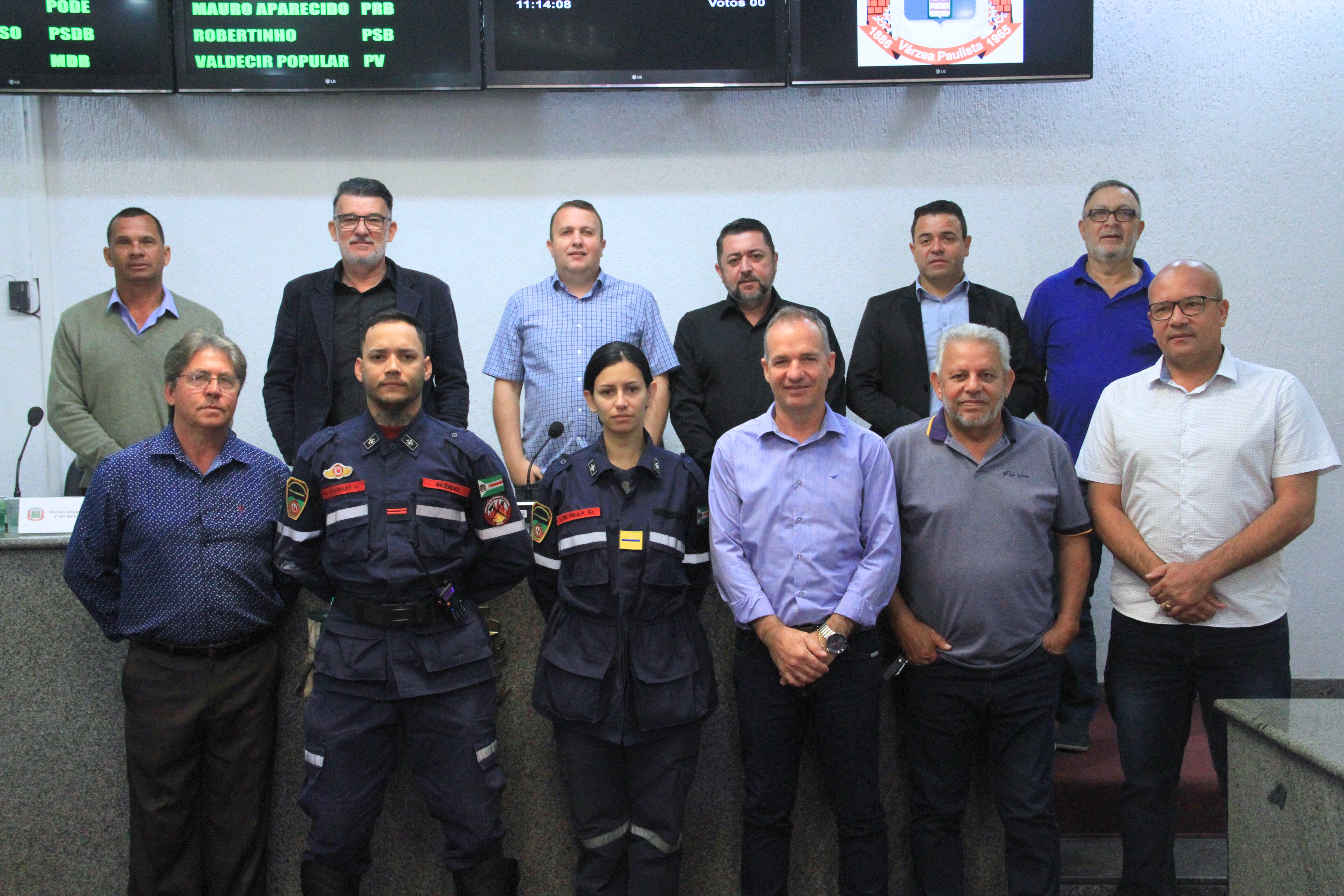 Parlamentares se reúnem para a 97ª Sessão Ordinária