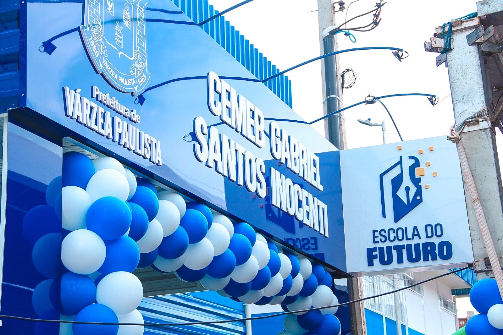 Parlamentares estiveram presentes na inauguração da Escola do Futuro